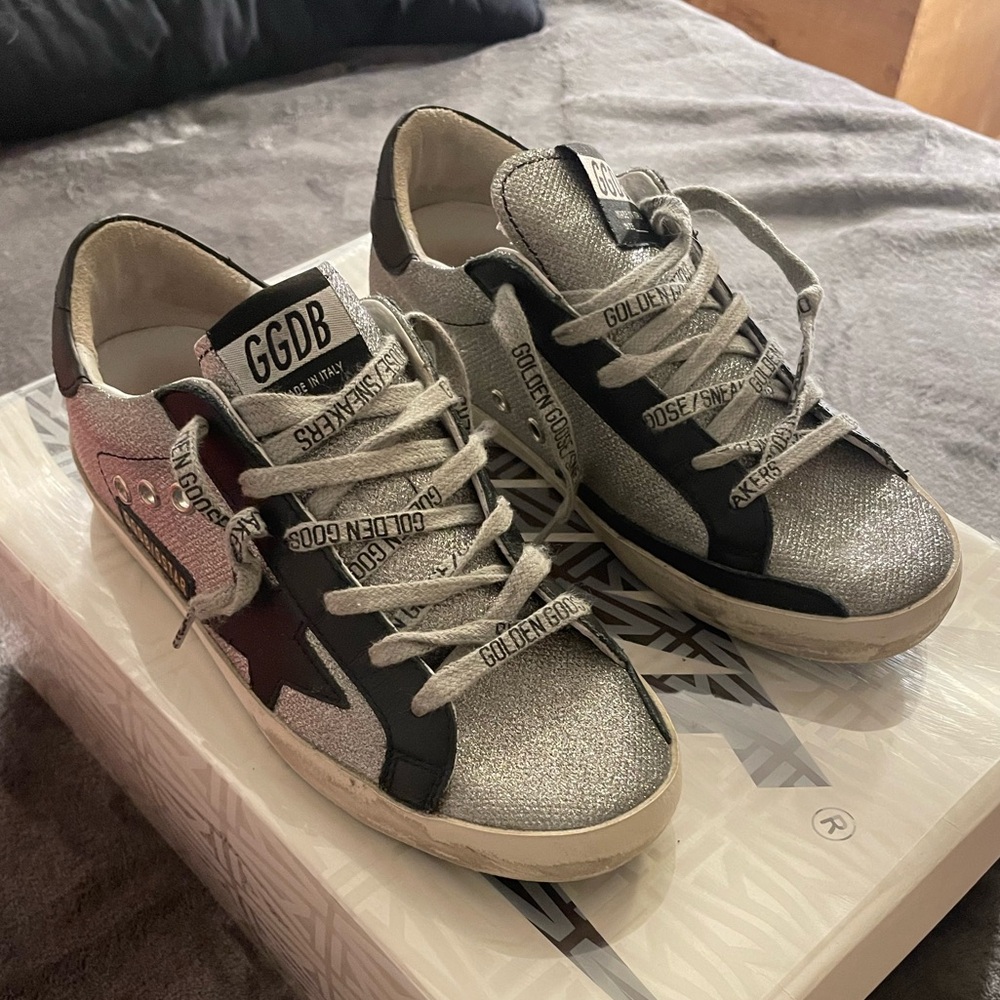 Golden Goose Shoes Superstar Silver Glitter Sneakers with Black Star - Picture 2 of 13